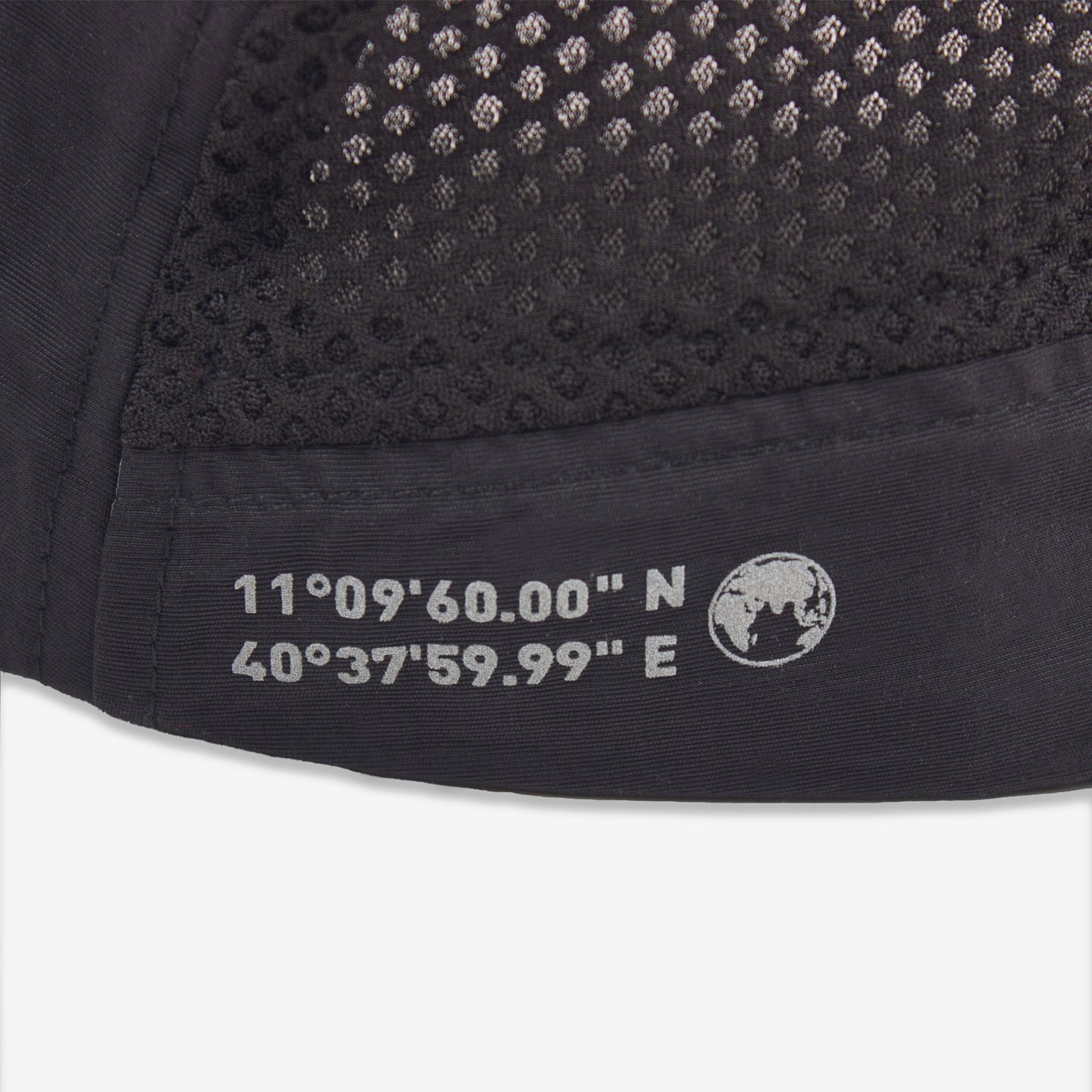 Atlas Collectif - Illumi Trax 5P Running Mesh Cap - Black