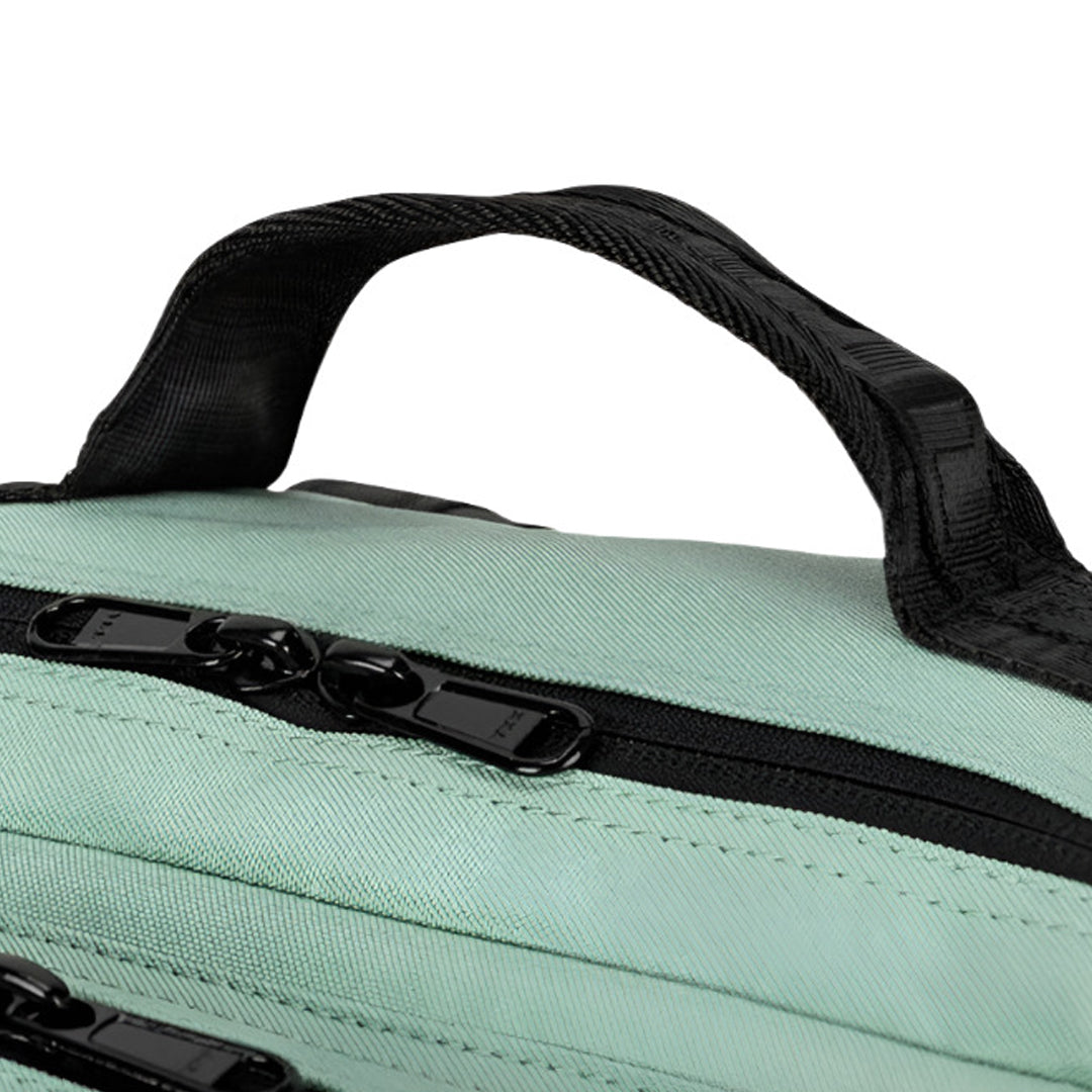 Built for Athletes - Hero 3.0 Backpack - 25L - Pistachio