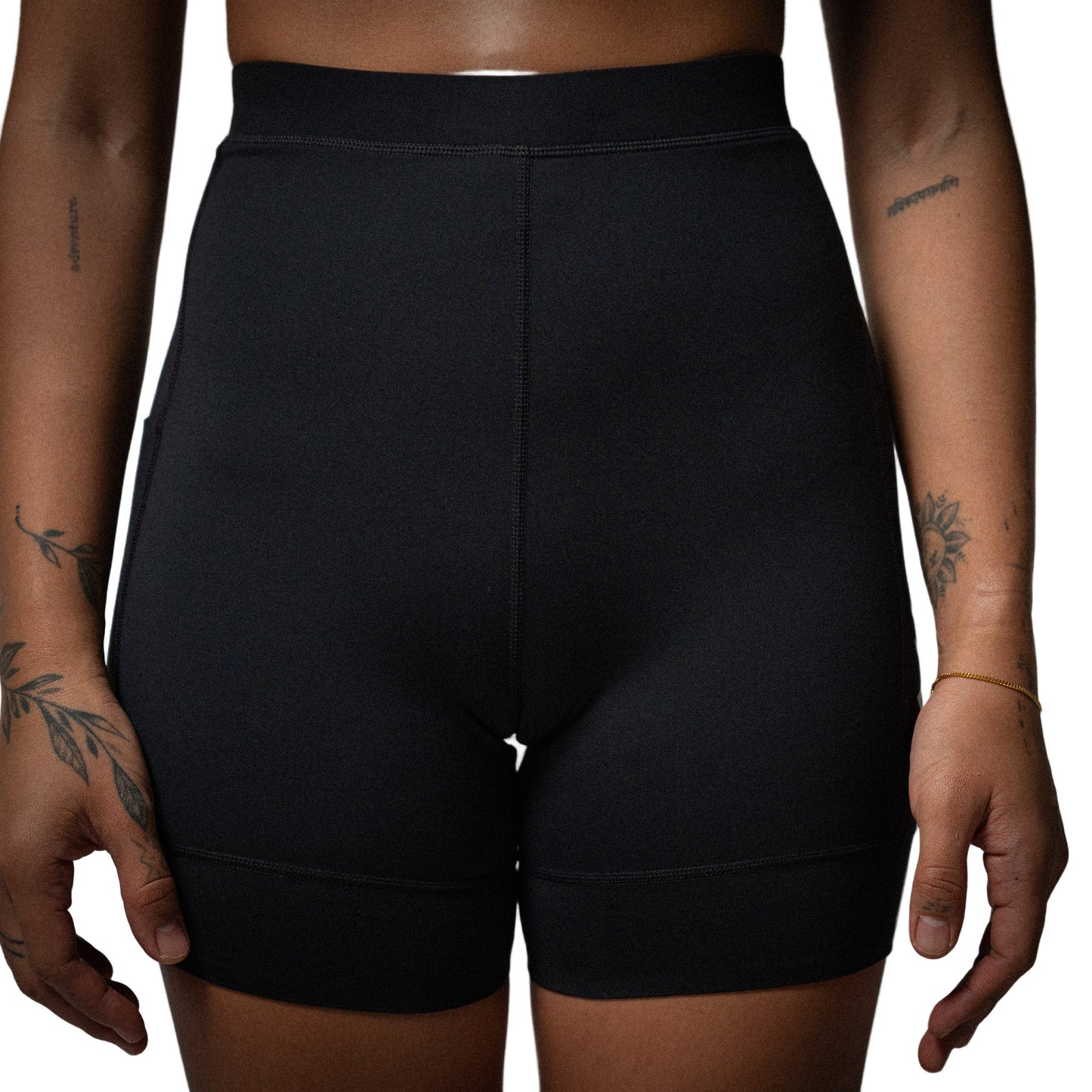 Atlas Collectif - Illumi Trax WMNS Running Half Tights - Black - Women's