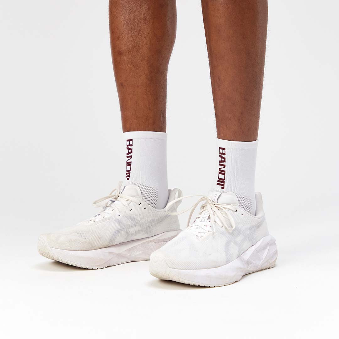 Bandit  - Lite Run™ Quarter Socks "Vertical Bandit" - White With Port - 2 Pack
